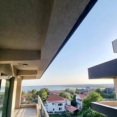 公寓 Faby- By The -green Land Residences *